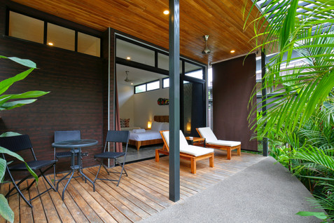 white palms nosara Yoga surf Bodhi Tree Guilded iguana paddle board boutique hotel yoga retreat surf retreat SUP surfing