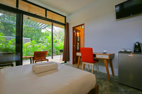 white palms nosara Yoga surf Bodhi Tree Guilded iguana paddle board boutique hotel yoga retreat surf retreat SUP surfing