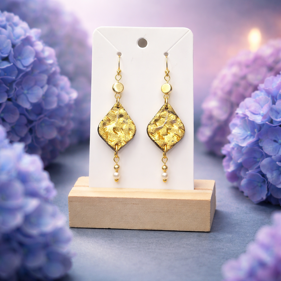 Boucles d'oreilles dorée or pâte polymère recouvertes d'époxy et montées sur acier inoxydable REACH– virginia Cie Art Bijoux