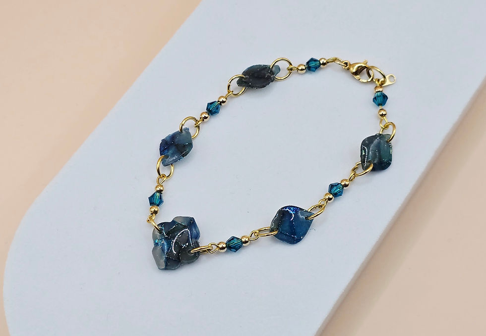 Thumbnail: Azureor - A bracelet that enhances your outfit