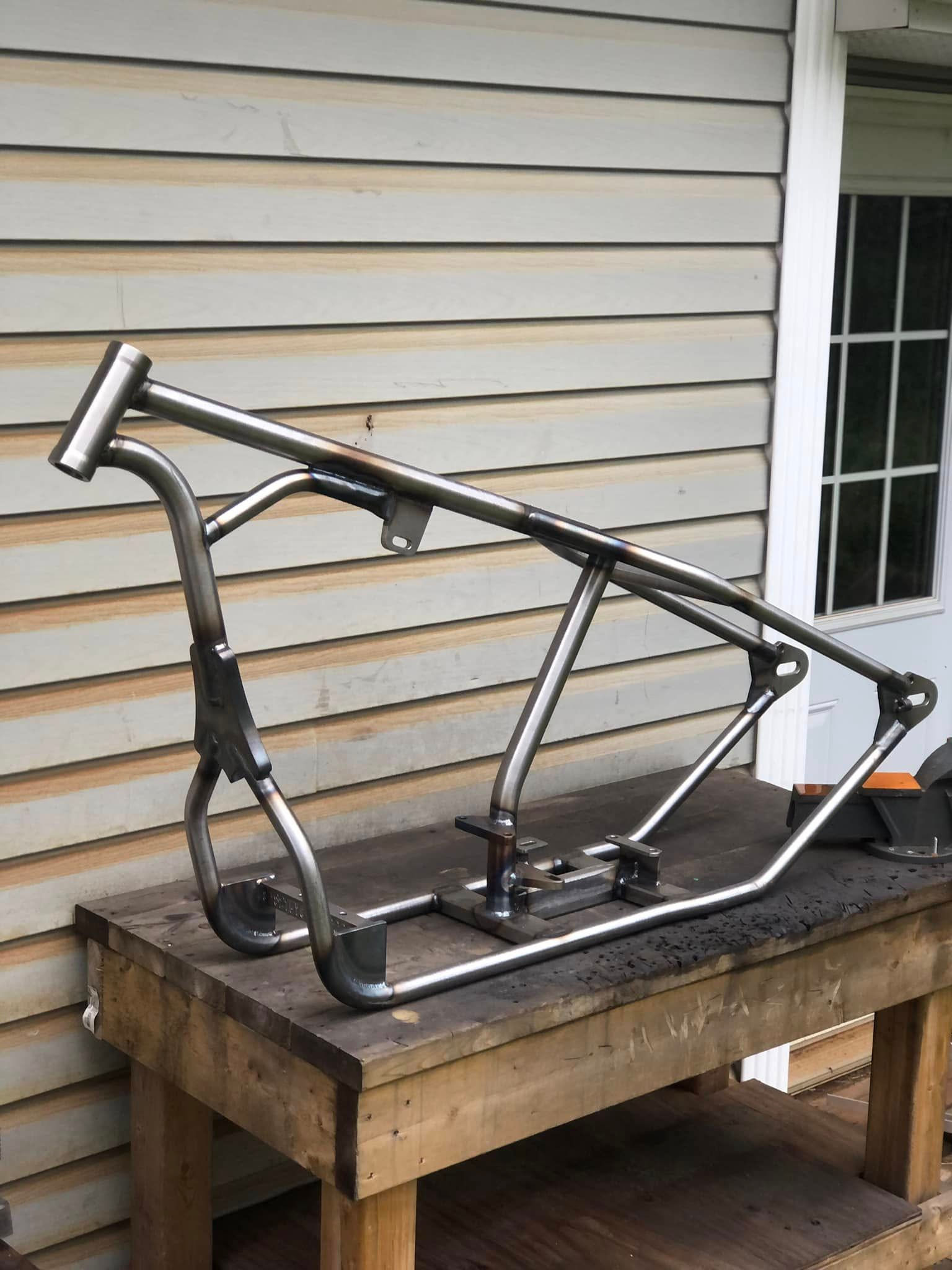 Custom Rigid Big-Twin Frame