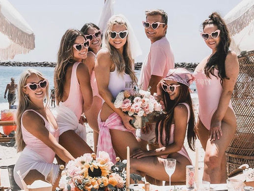 Bachelorette brunch on the beach in Miami as part of a daytime celebration experience