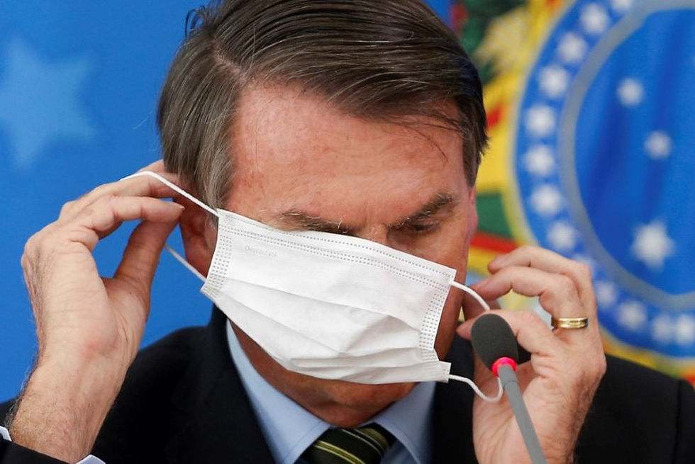 Presidente durante coletiva de imprensa sobre o coronavírus na última quinta (Foto: Adriano Machado/Reuters)