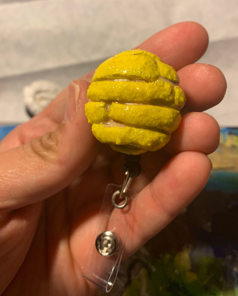 Thumbnail: Concha Badge Reel