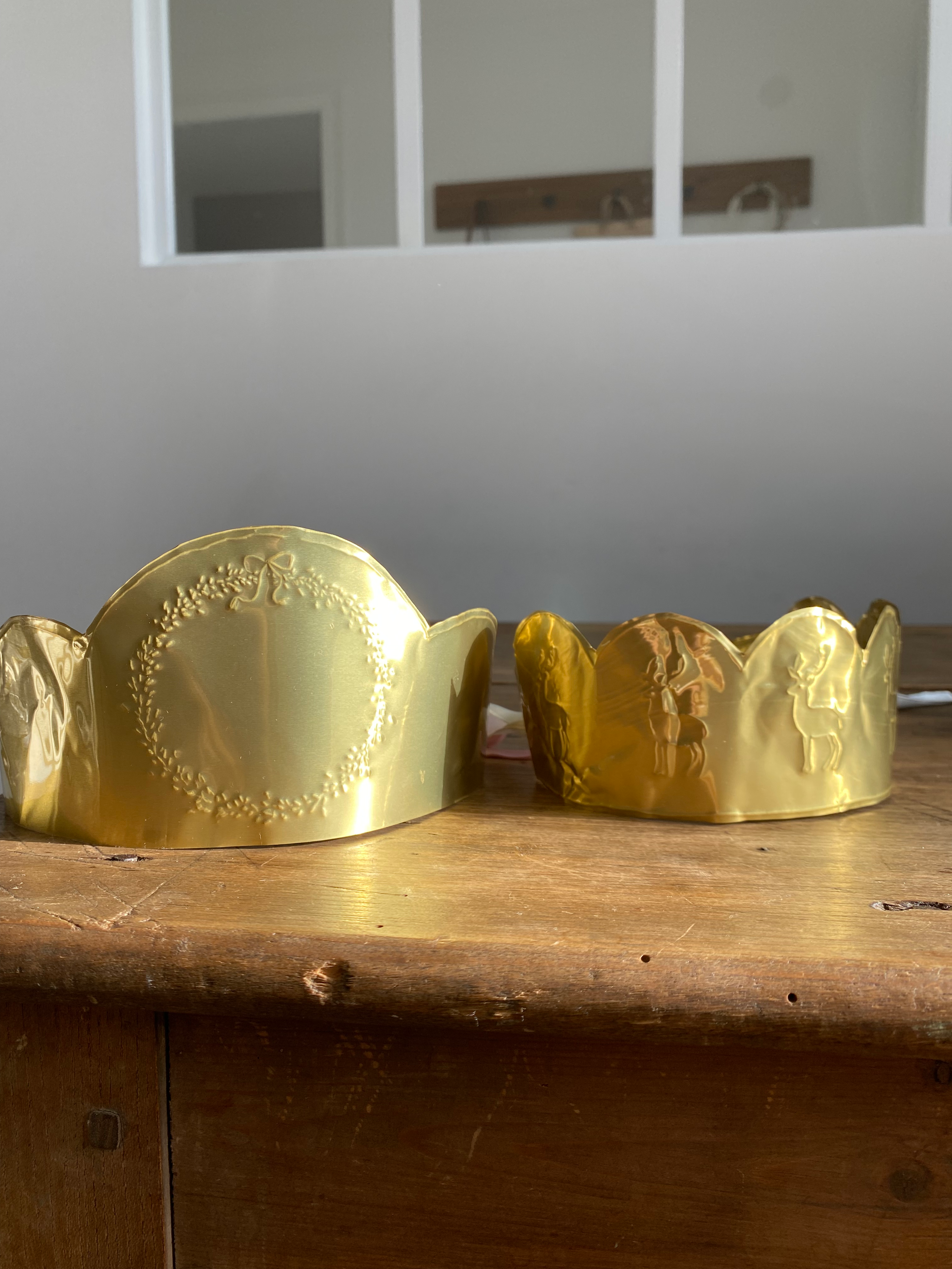 Collection de couronnes -Filles & garçons- Papier & métal à repousser