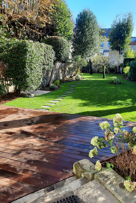 Création d'une terrasse en bois et jardin paysager Allibert Paysager