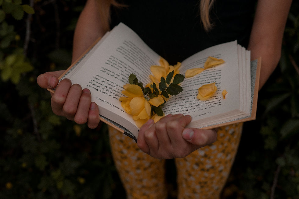 Yellow Roses Cosette Franky and Jasmine 2021-254.jpg