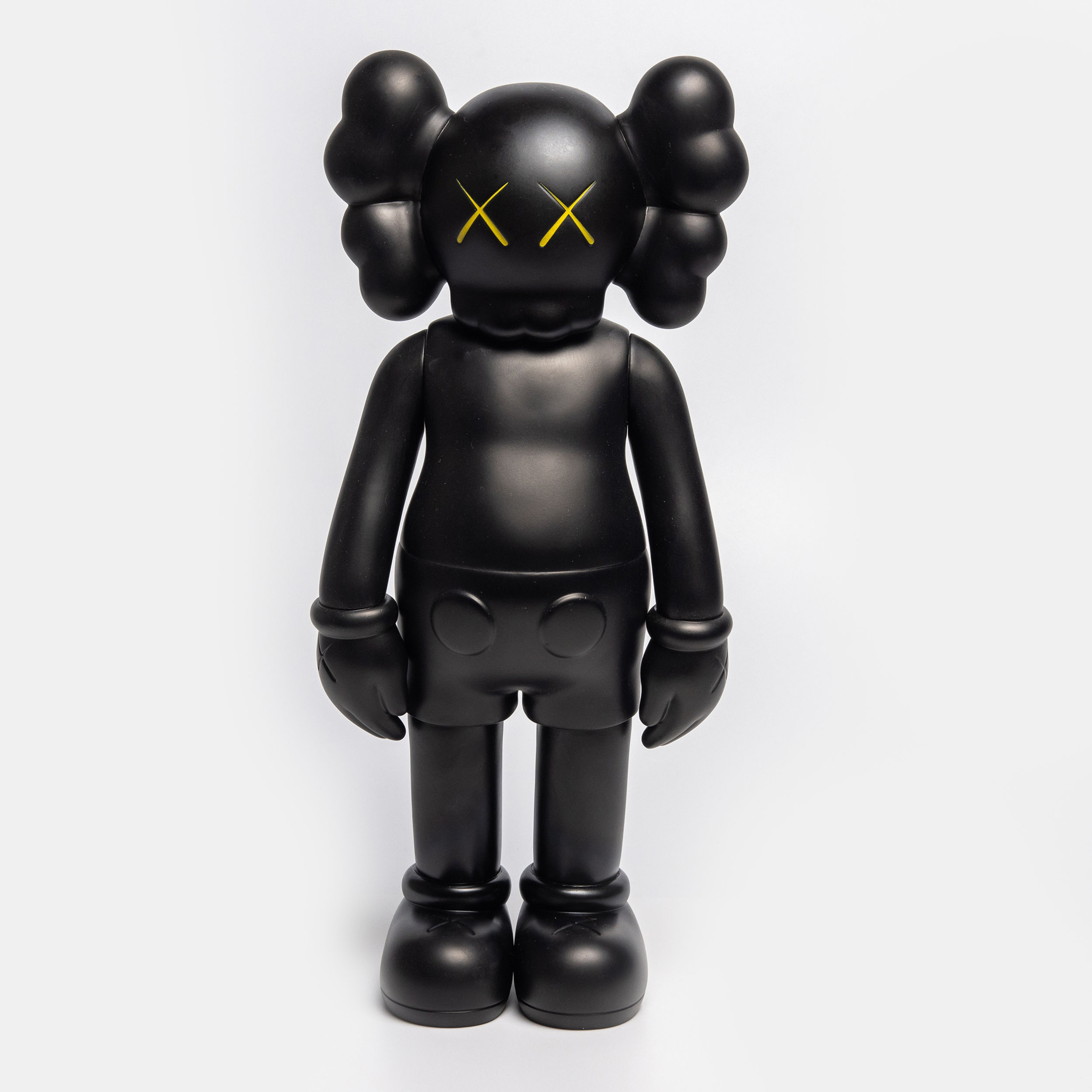 KAWS COMPANION  NEGRO