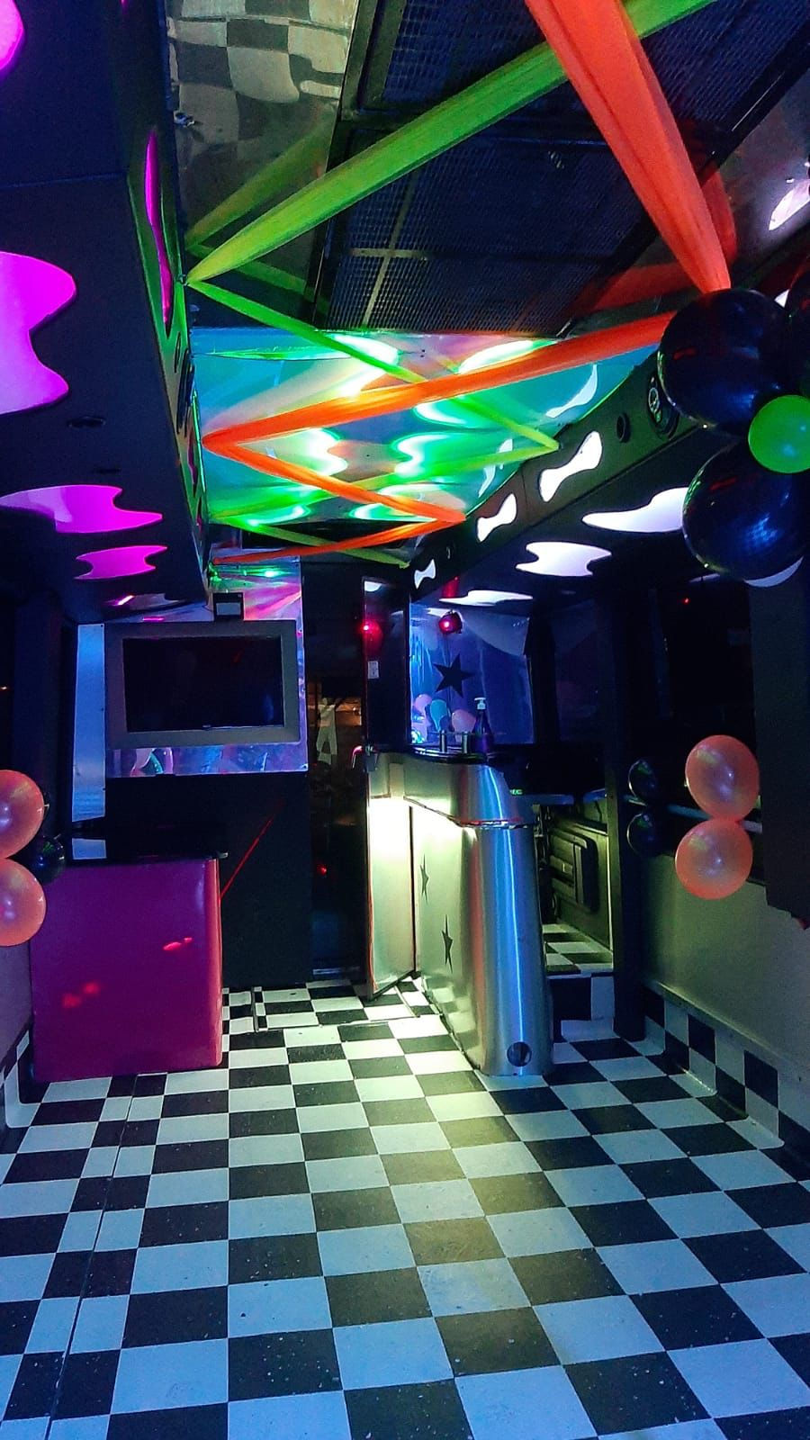 Aluguel de Ônibus Balada RJ