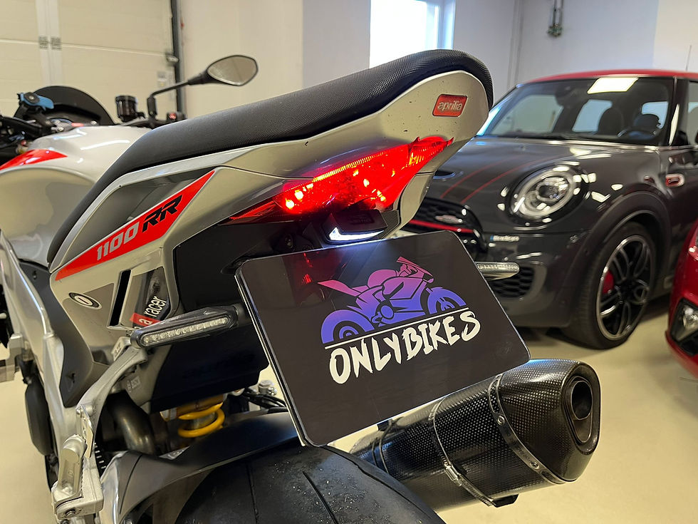 Miniature : Aprilia Tuono V4 1100RR Akrapovic