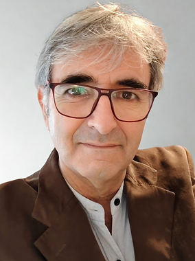 Eric Deharo background grey.png