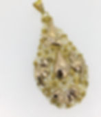 Thumbnail: Antieke gouden hanger uit 1850