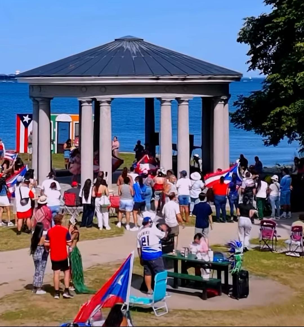 Fiesta en la Playa: Sabor Boricua