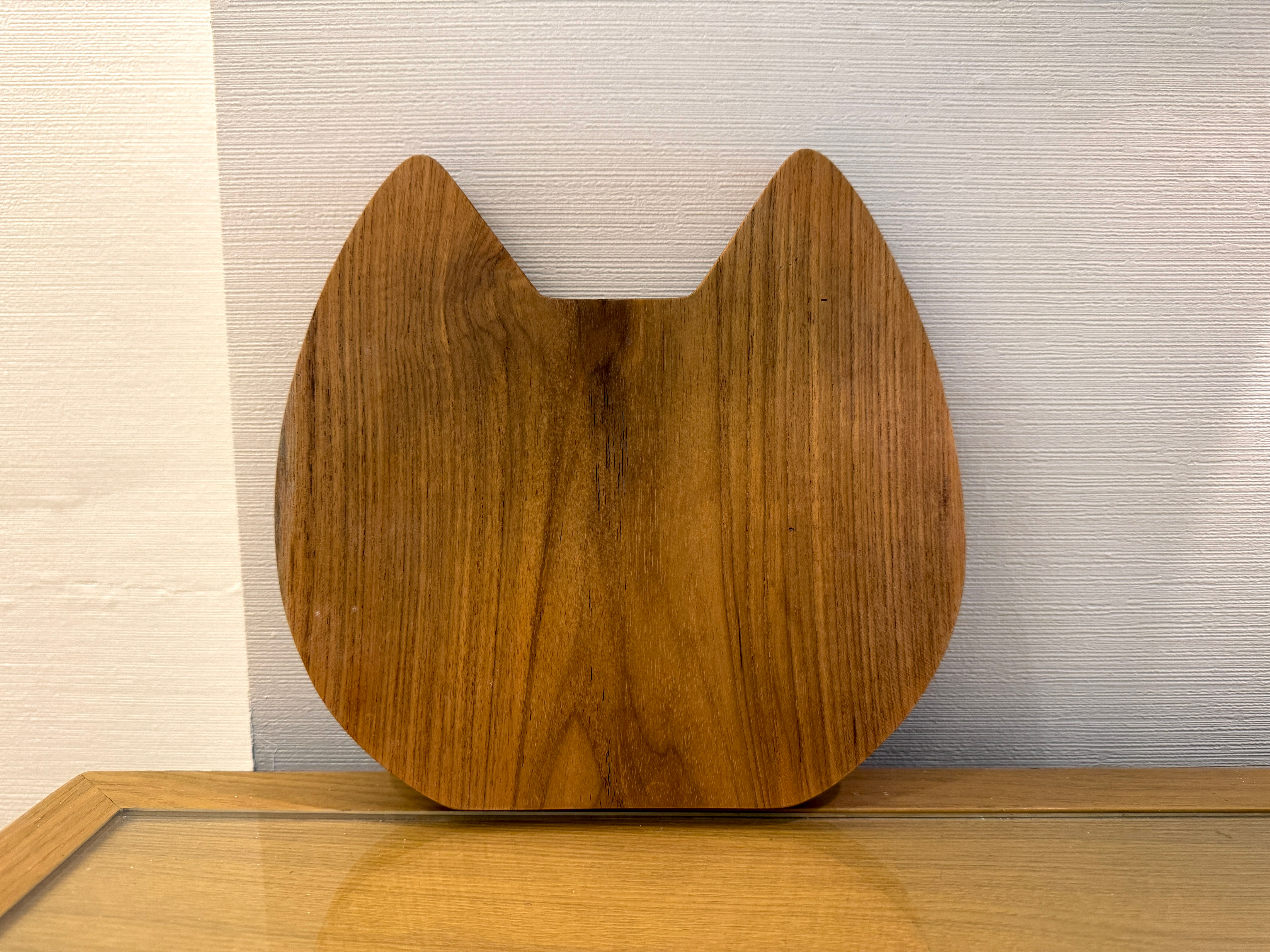 猫型 チーク無垢材 カッティングボード