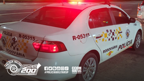 Em Porangaba, policiais militares rodoviários recuperam veículo produto de estelionato