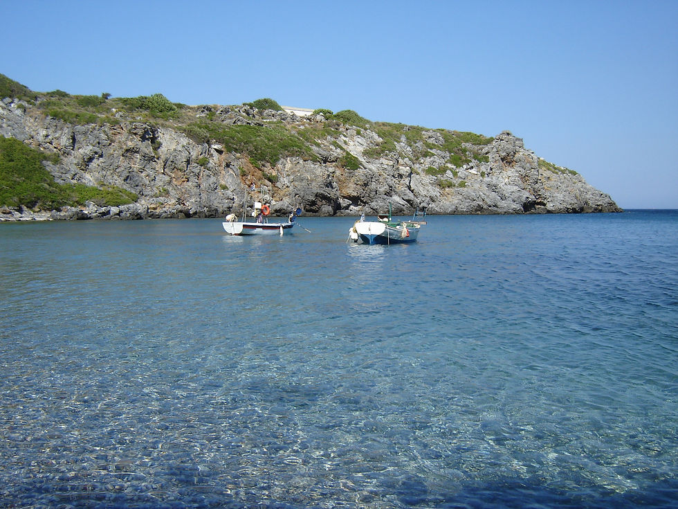 Παραλία Αγ. Γεωργίου στα Βελανίδια.