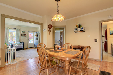 dining room 2.jpg