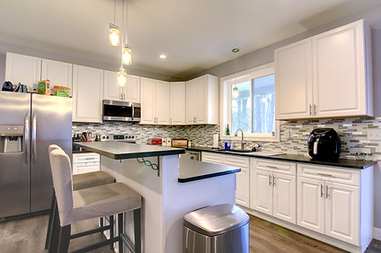 kitchen 2 copy.jpg