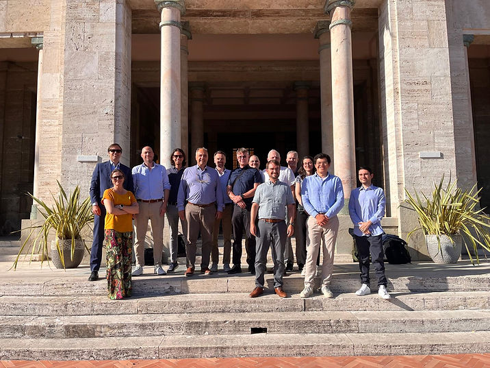 GroupPhoto_Pisa.jpg