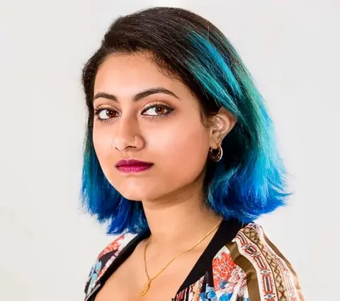 Business Development Manager and Associate Producer
Tanvi Agrawal (they/them) is a theater director from New York City. They regularly direct new works for PlayGround, a playwriting collective, whose national board they also serve on. Tanvi studied American Studies and Theater at University of California - Berkeley, where they wrote an undergraduate thesis on Augmented Reality and Transhumanism. They also served as a creative director for XR @ Berkeley's immersive cinema team. Tanvi is currently pursuing an MBA at UCLA’s Anderson School of Management. Their professional interest lies in entrepreneurship and investing in XR entertainment.