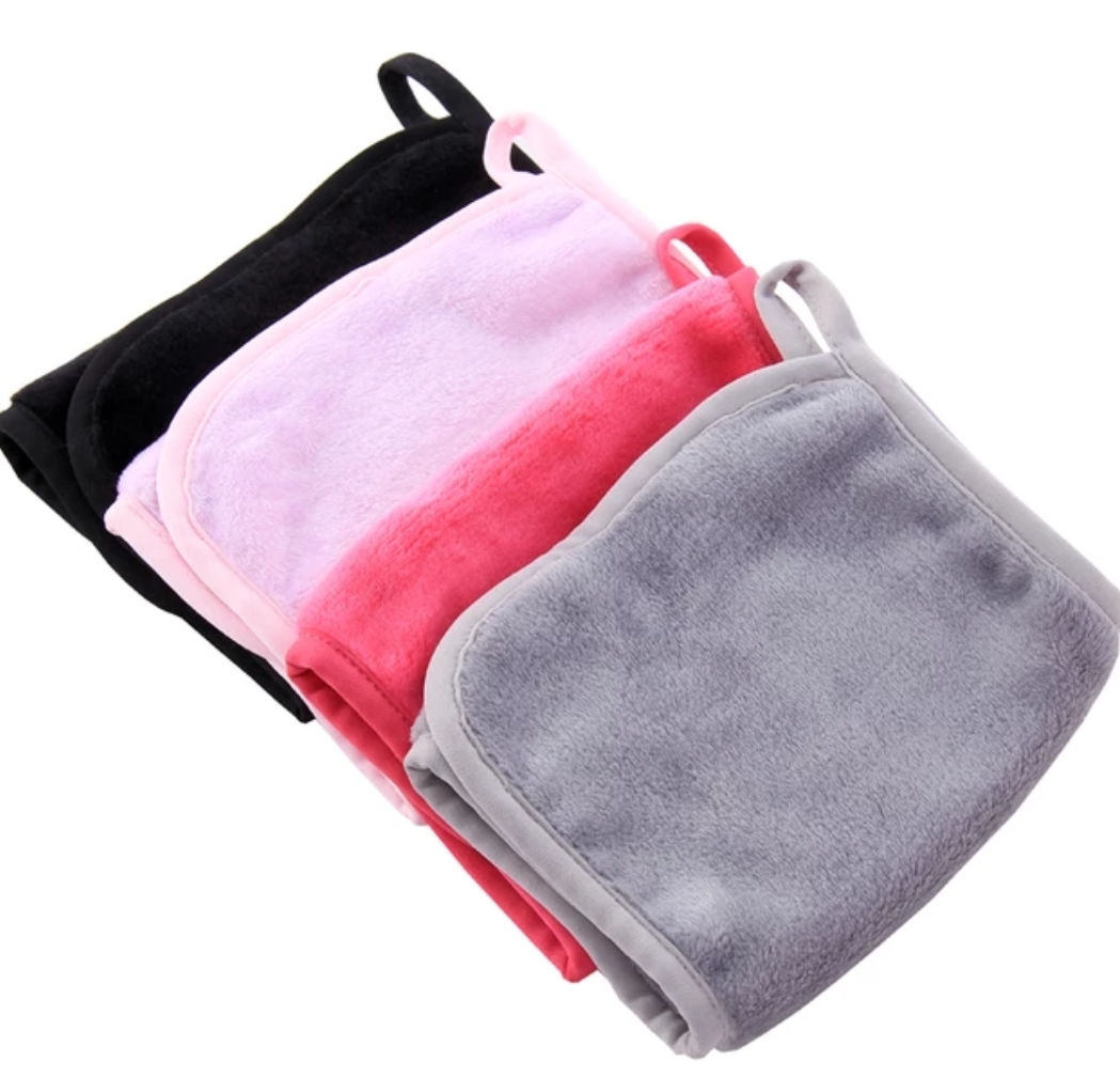 Serviette démaquillante