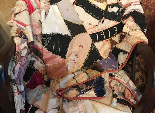tea abd Quilt.jpg