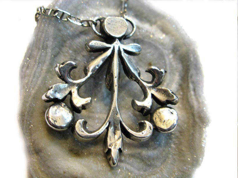 Thumbnail: Princess Necklace