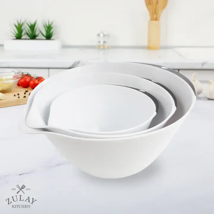 3-Piece Plastic Mixing Bowl Set With Non Slip Bottom