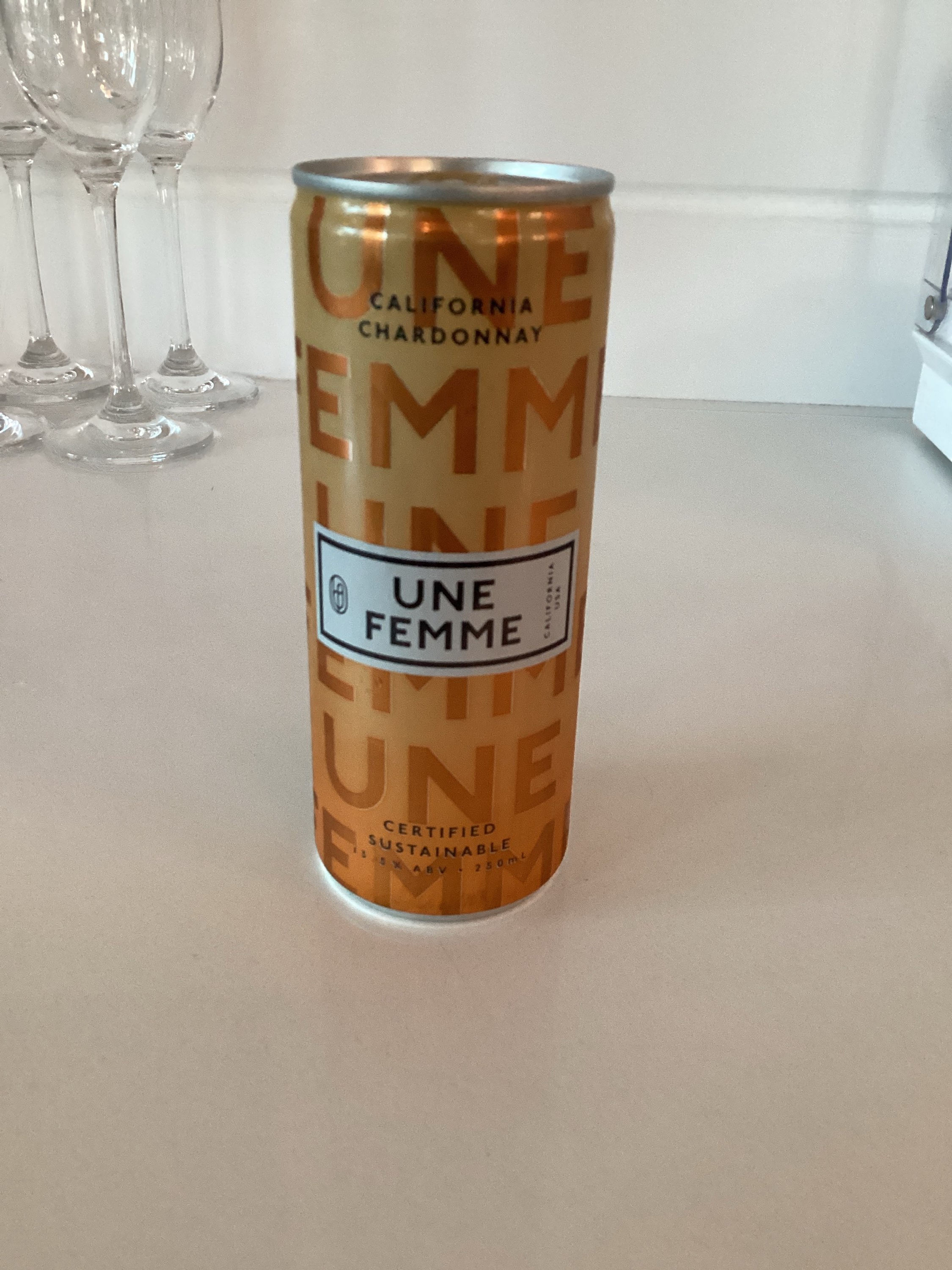 Une Femme California Chardonnay