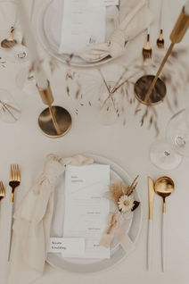 Location décoration table beige