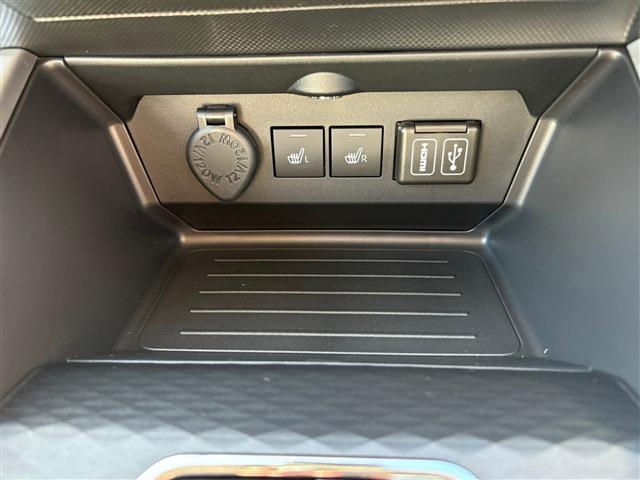 サムネイル： 2025 TOYOTA RAIZE HYBRID 1.2 L