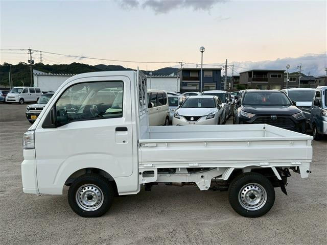Thumbnail: 2025  DAIHATSU HIJET TRUCK 0.6L 