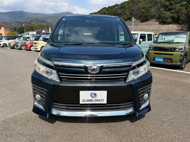 サムネイル： 2015 TOYOTA VOXY 2.0 L 