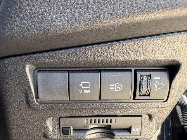 Thumbnail: 2023 TOYOTA COROLLA CROSS HYBRID Z 1.8L 