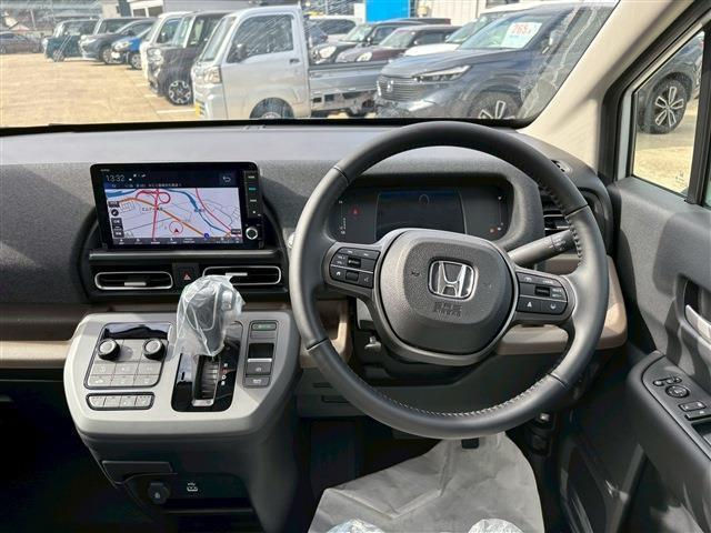 サムネイル： 2026 HONDA FREED e:HEV Air EX 1.5 L 