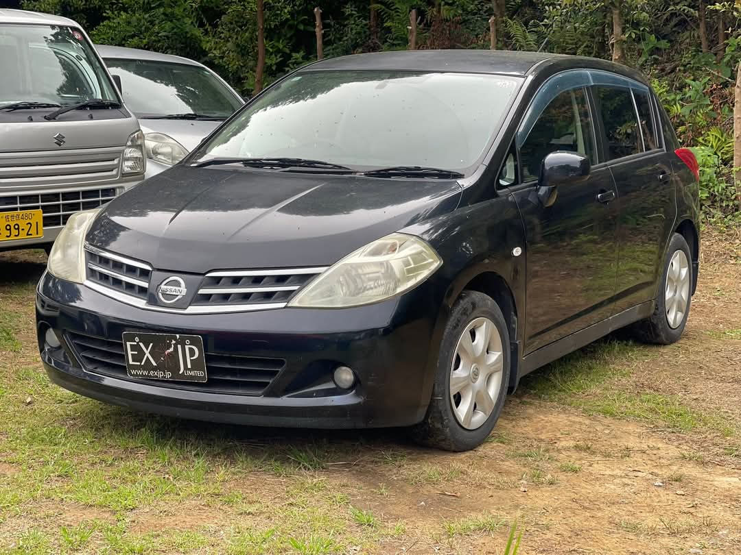 2010 NISSAN TIIDA