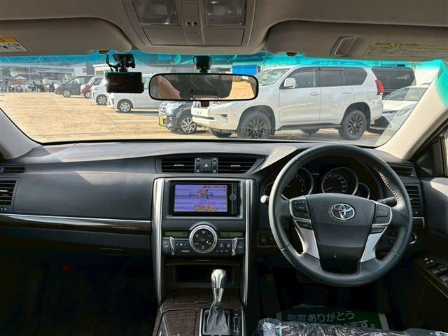 サムネイル： 2014 TOYOTA MARK X 2.5L