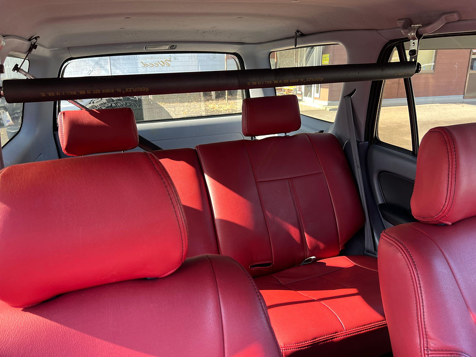 サムネイル： TOYOTA HILUX SURF 