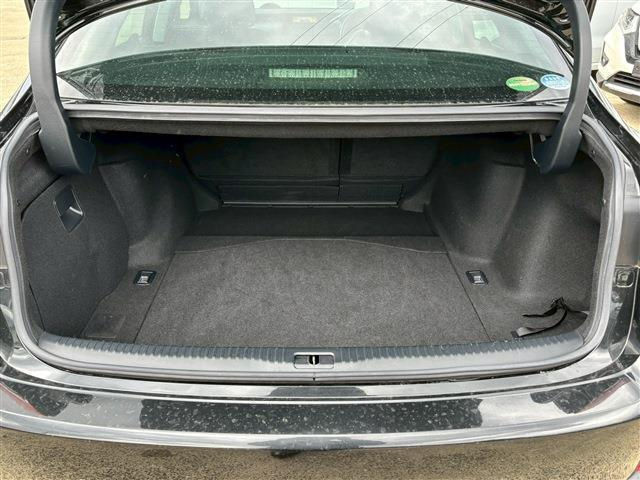 Thumbnail: 2016  LEXUS IS 2.5L 