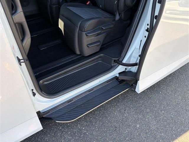 サムネイル： 2026 TOYOTA ALPHARD HYBRID G 2.5L 