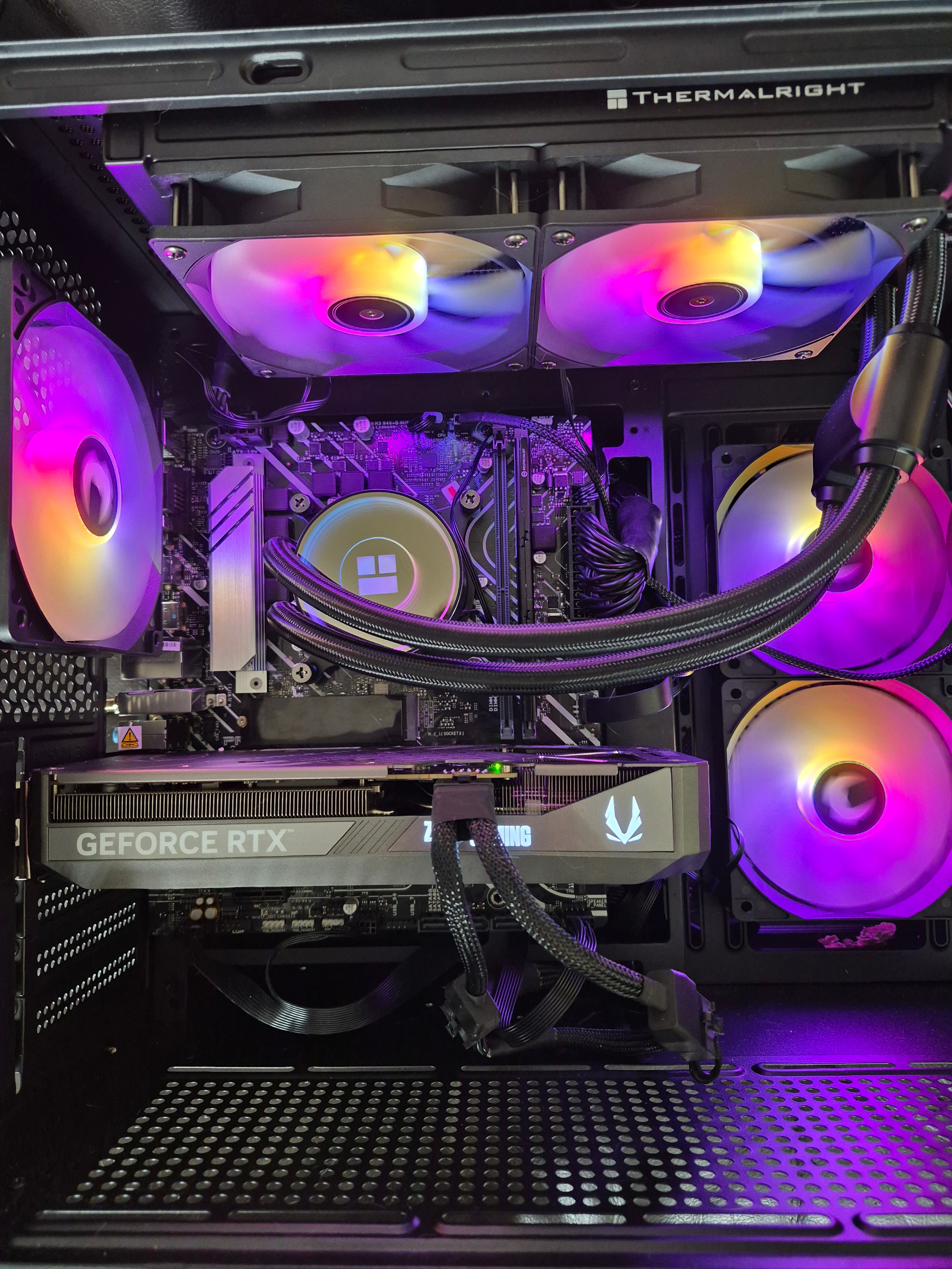 Intel i7 RTX 5070 Gaming PC – 32GB DDR5 | 1TB SSD | AIO Cooling