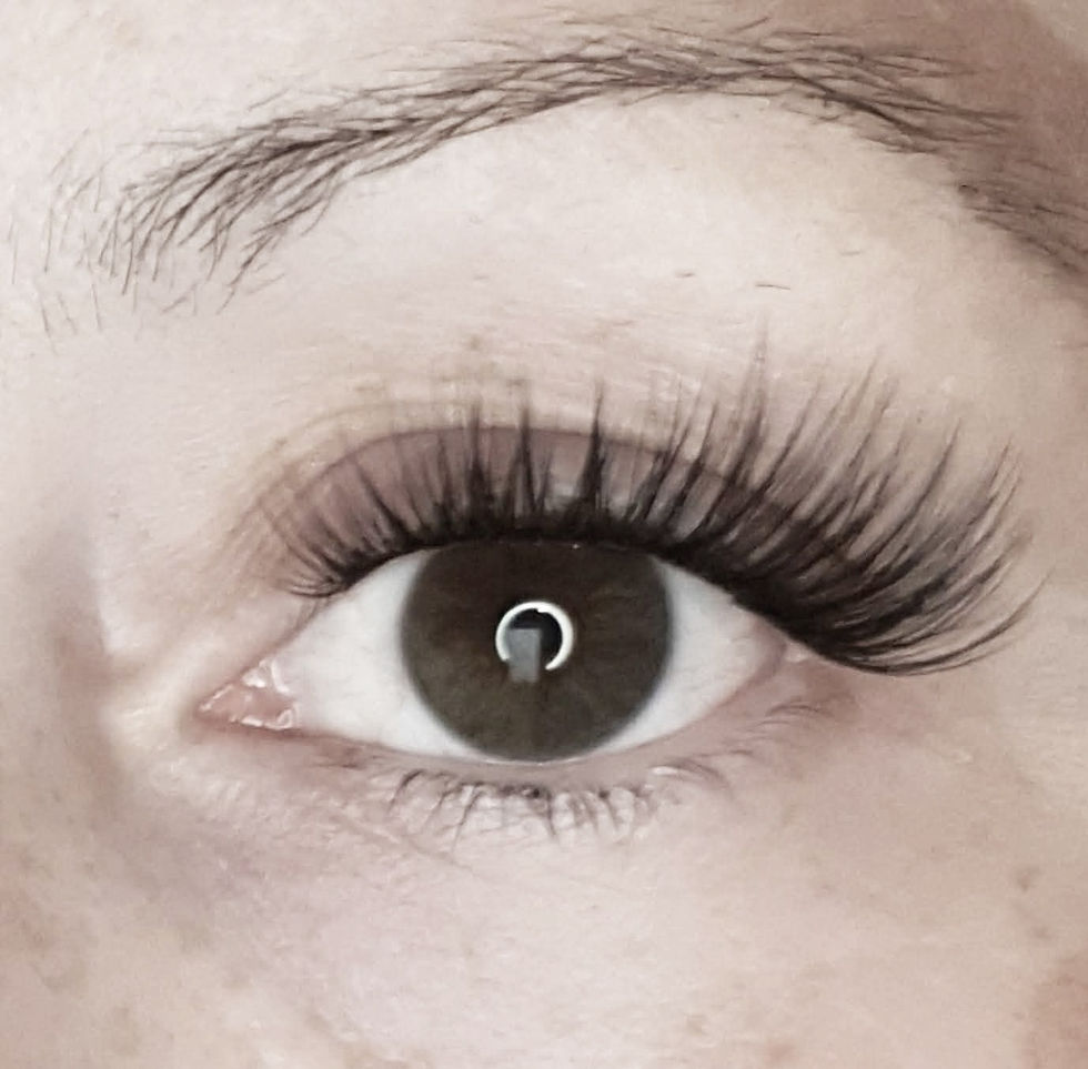 Thumbnail: Natural Lash