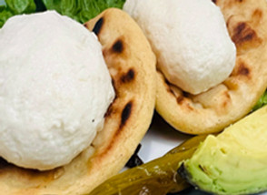 TORTILLA CON CUAJADA.jpg