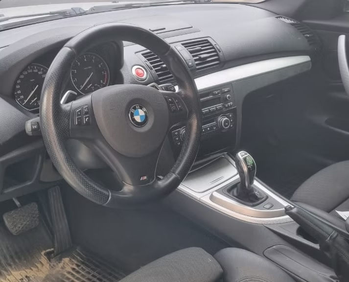 Miniatura: BMW 135i 220