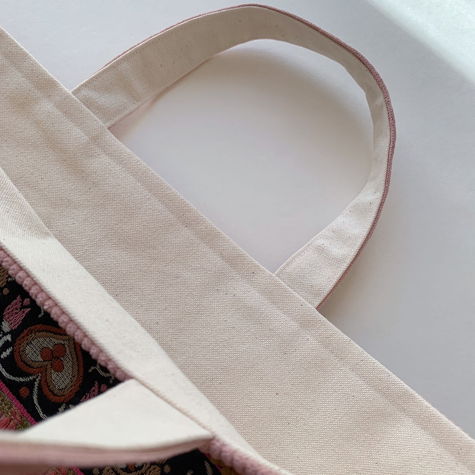 サムネイル： 【オーダー】M.Iさま専用　チロリアンテープのレッスンバッグ・着替え袋（巾着）・シューズバッグ　２点セット