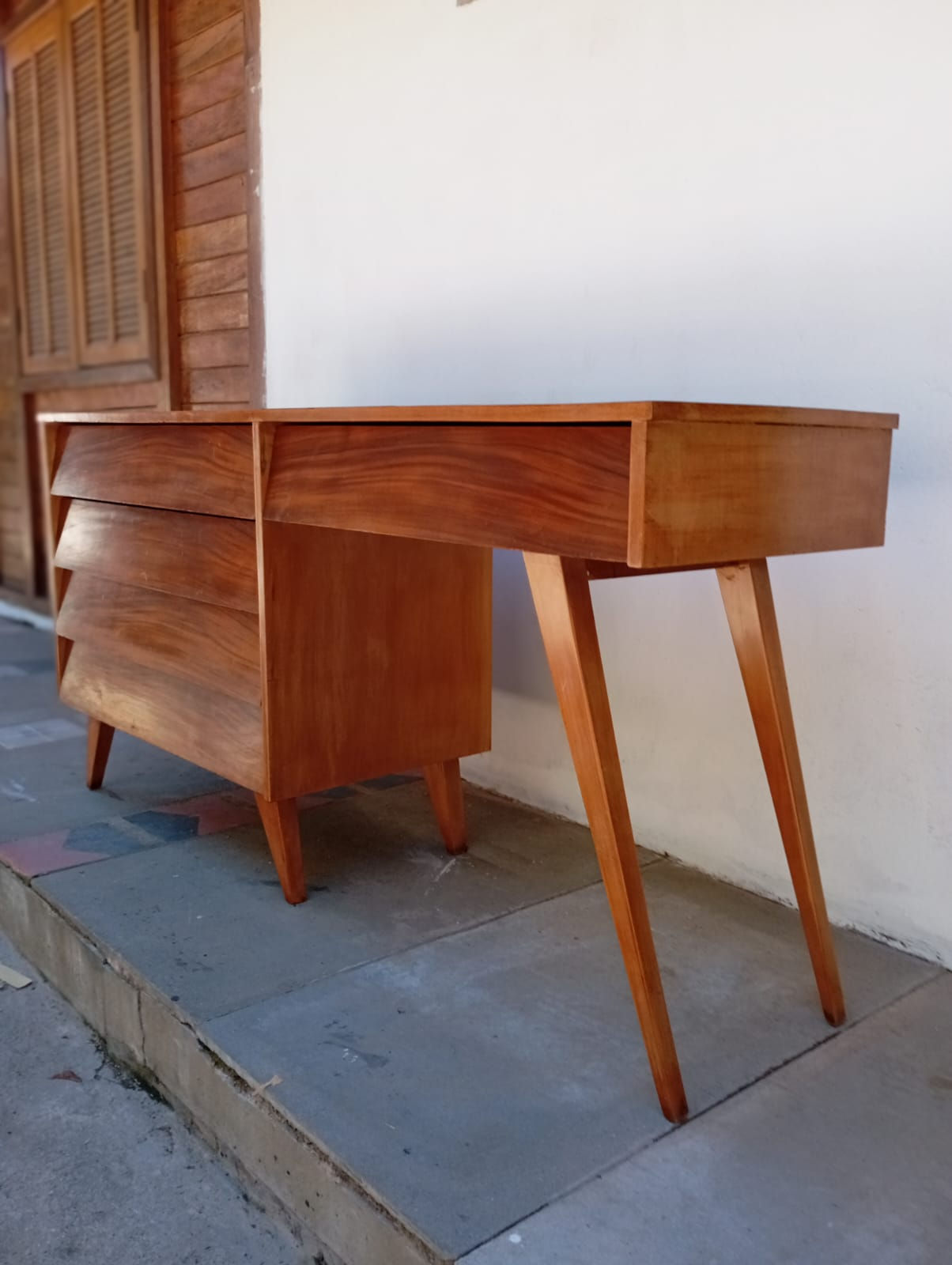 Cômoda, Escrivaninha, Gaveteiro, com Pé Palito, clássica, anos 70