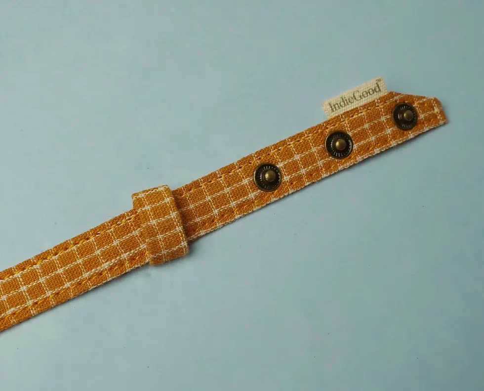 Thumbnail: Indie Good Bow tie Collar For Cat - Brown Current