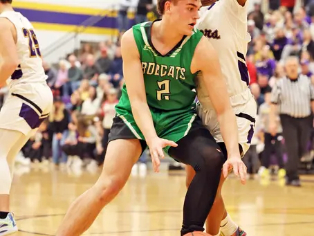 Green downs Flyers, clinches share of SOC title