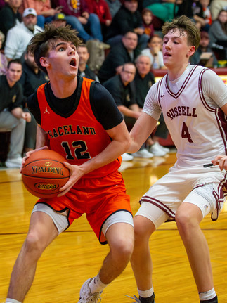 Raceland vs Russell - HS Boys Basketball Tournament (Photo by Jeremy Holtzapfel)