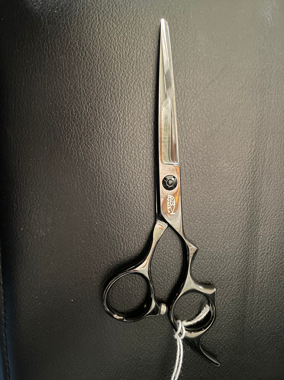 Thumbnail: Bonika Raven Shear 6.0